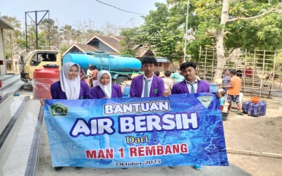 OSIM MAN 1 Rembang Kucurkan 5000 Liter Air Bersih