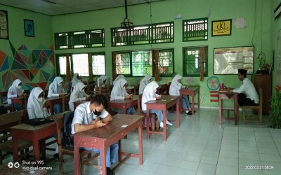 UJIAN MADRASAH DARING MAN 1 REMBANG HARI PERTAMA BERJALAN LANCAR