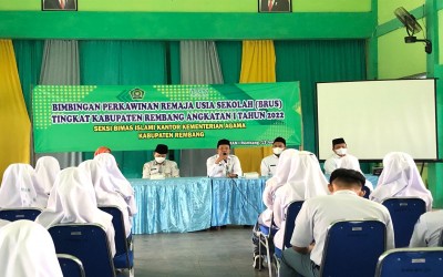 PULUHAN PESERTA DIDIK MAN 1 REMBANG IKUTI BIMBINGAN PEKAWINAN REMAJA